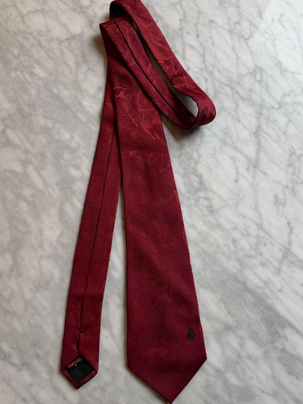 Volcom Burgundy Red Geometric Logo Necktie Men’s Tie